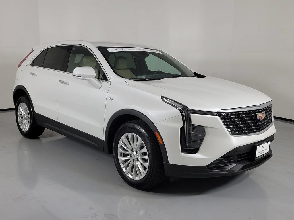 Used 2024 Cadillac XT4 Luxury FWD image 1