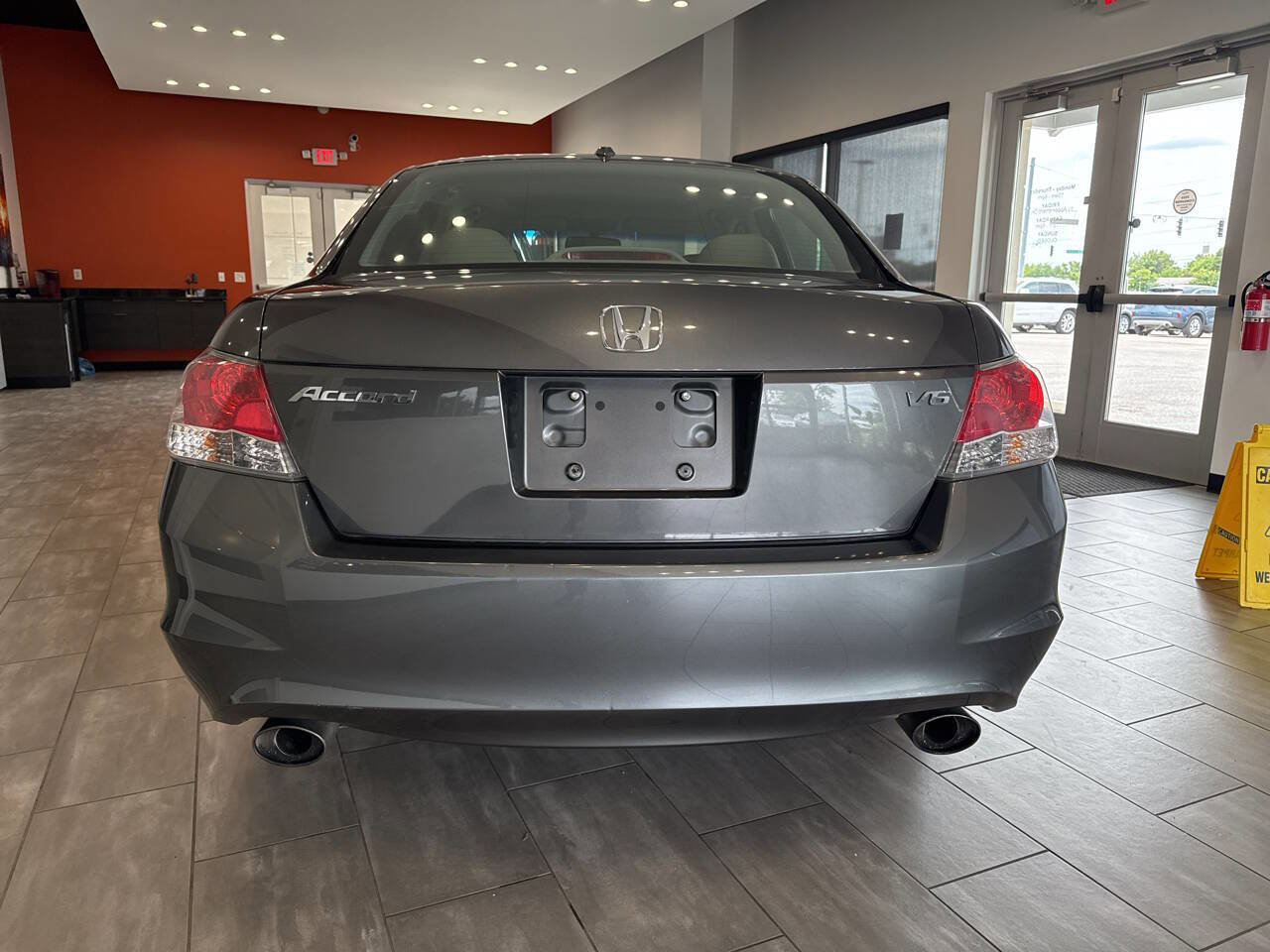 Used 2010 Honda Accord EX-L image 8