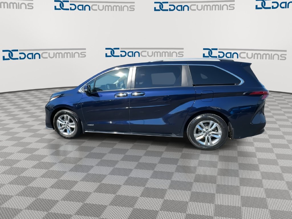 Used 2021 Toyota Sienna Limited FWD image 5