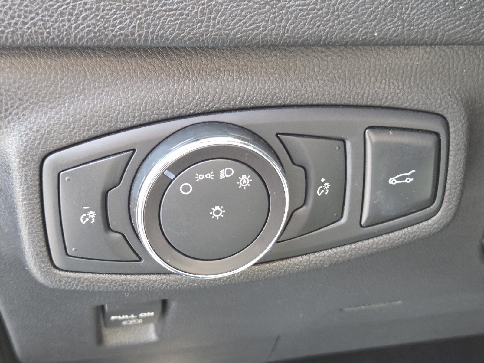Used 2017 Lincoln MKC Reserve FWD image 11