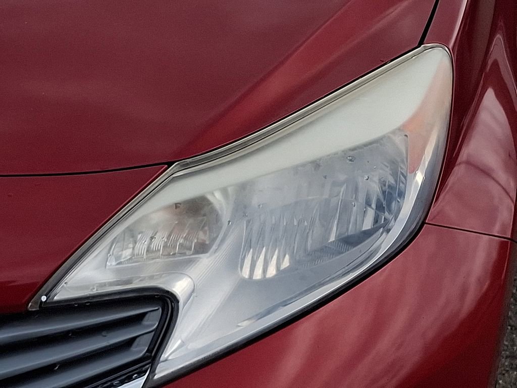 Used 2015 Nissan Versa Note SV FWD image 9