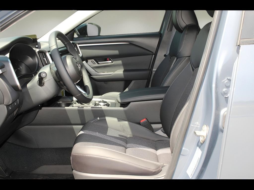 Used 2025 MAZDA CX-50 AWD 2.5 S w/ Preferred Package image 9