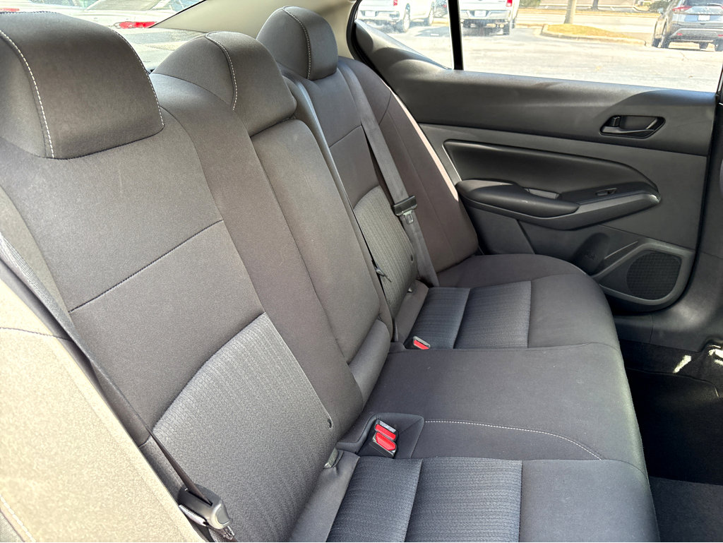 Used 2023 Nissan Altima 2.5 S image 11