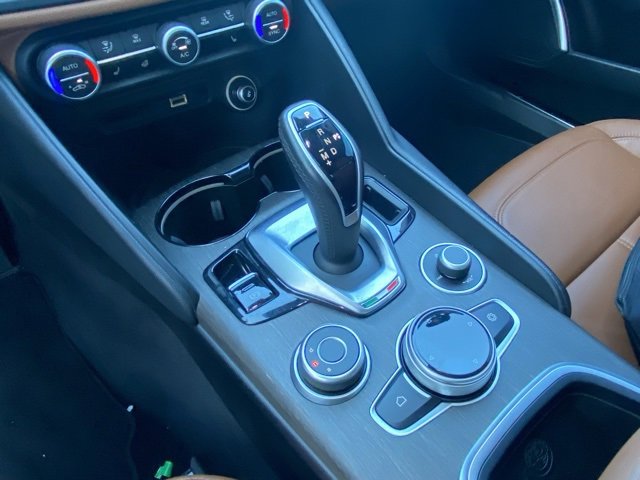 Used 2020 Alfa Romeo Giulia Ti image 21