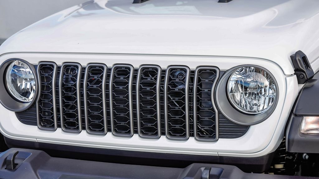 New 2026 Jeep Gladiator Sport AWD/4WD image 6