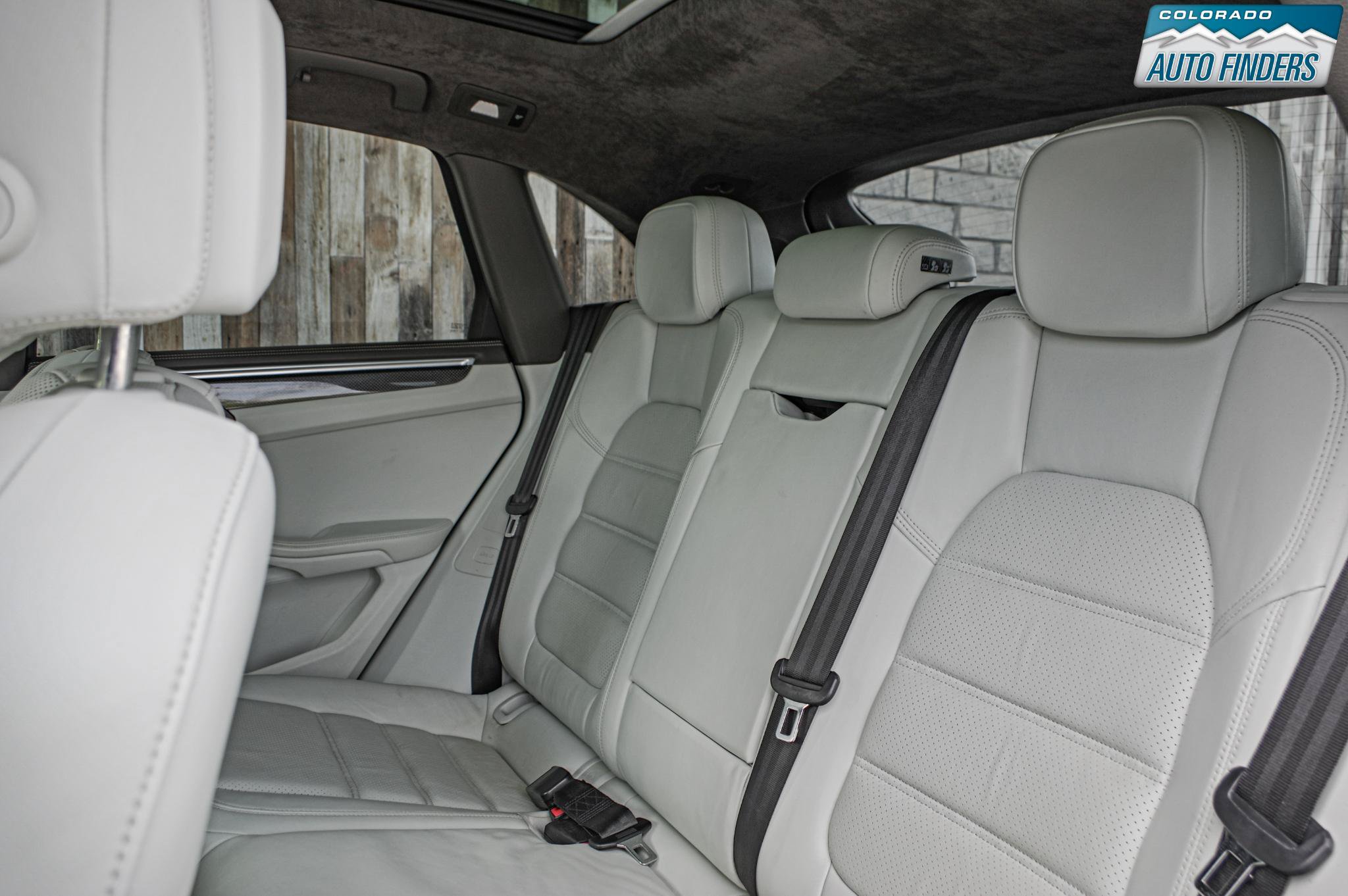Used 2017 Porsche Macan Turbo AWD/4WD image 25