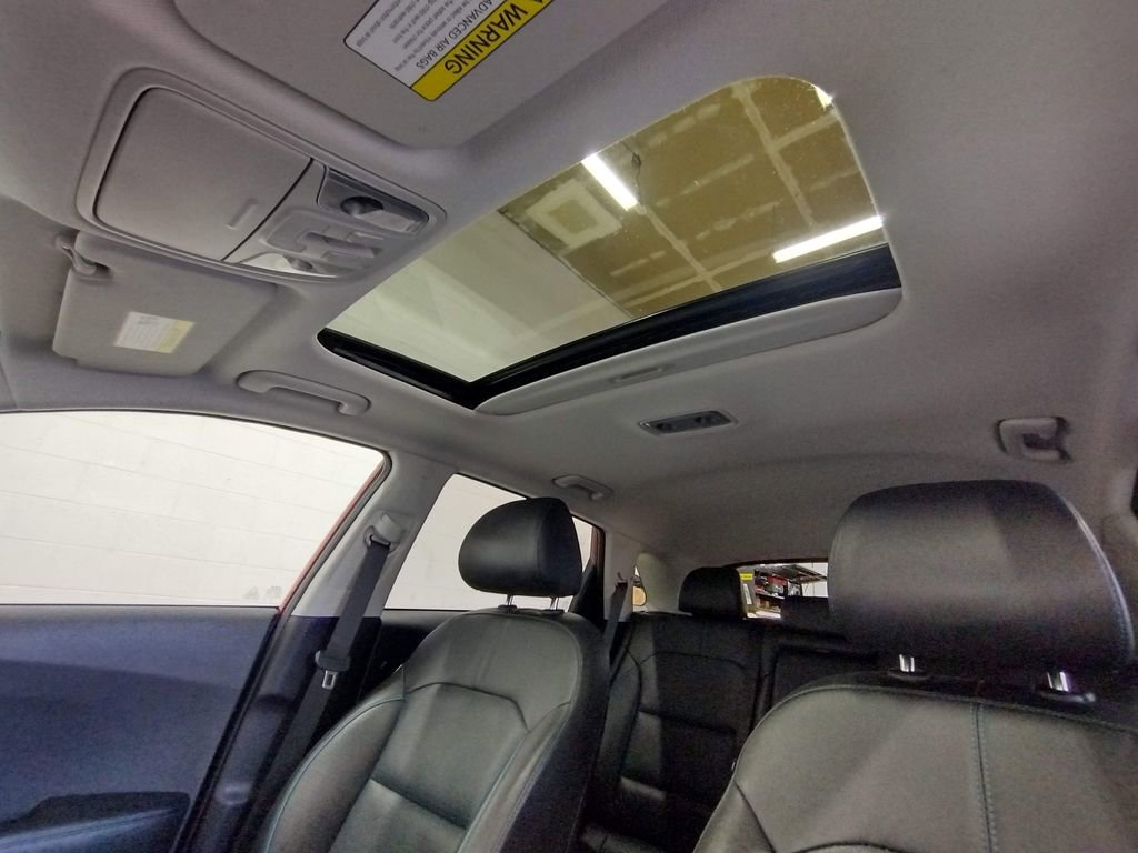 Used 2022 Kia Niro EX Premium image 22