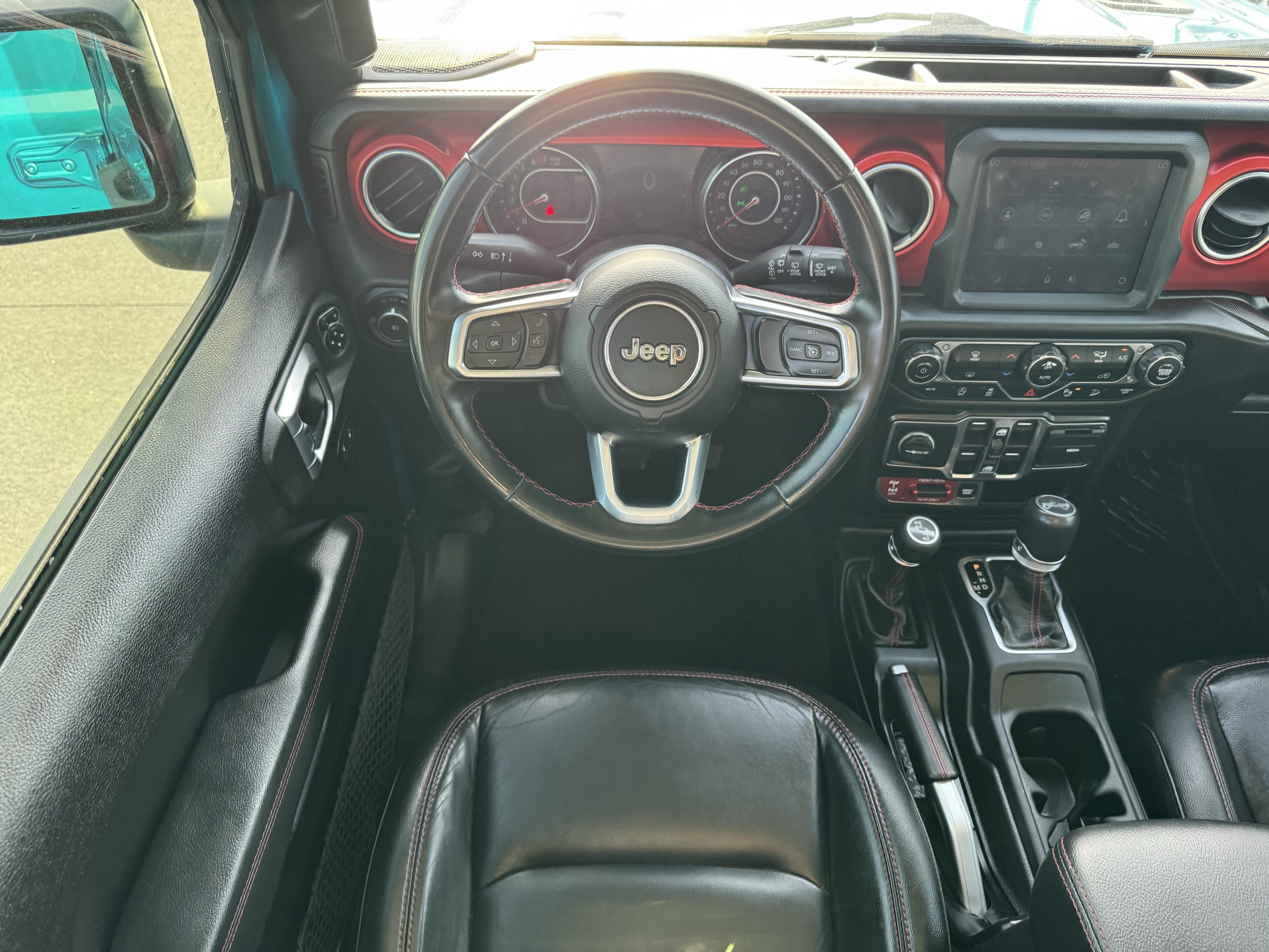 Used 2020 Jeep Wrangler Unlimited Rubicon AWD/4WD image 11