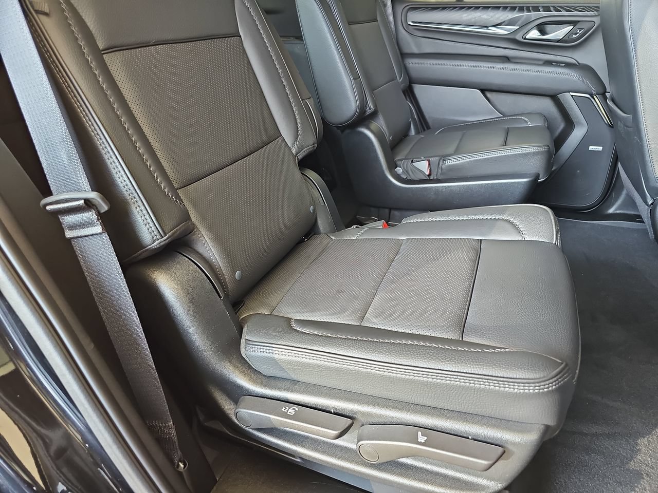 Certified 2023 GMC Yukon Denali AWD/4WD image 19