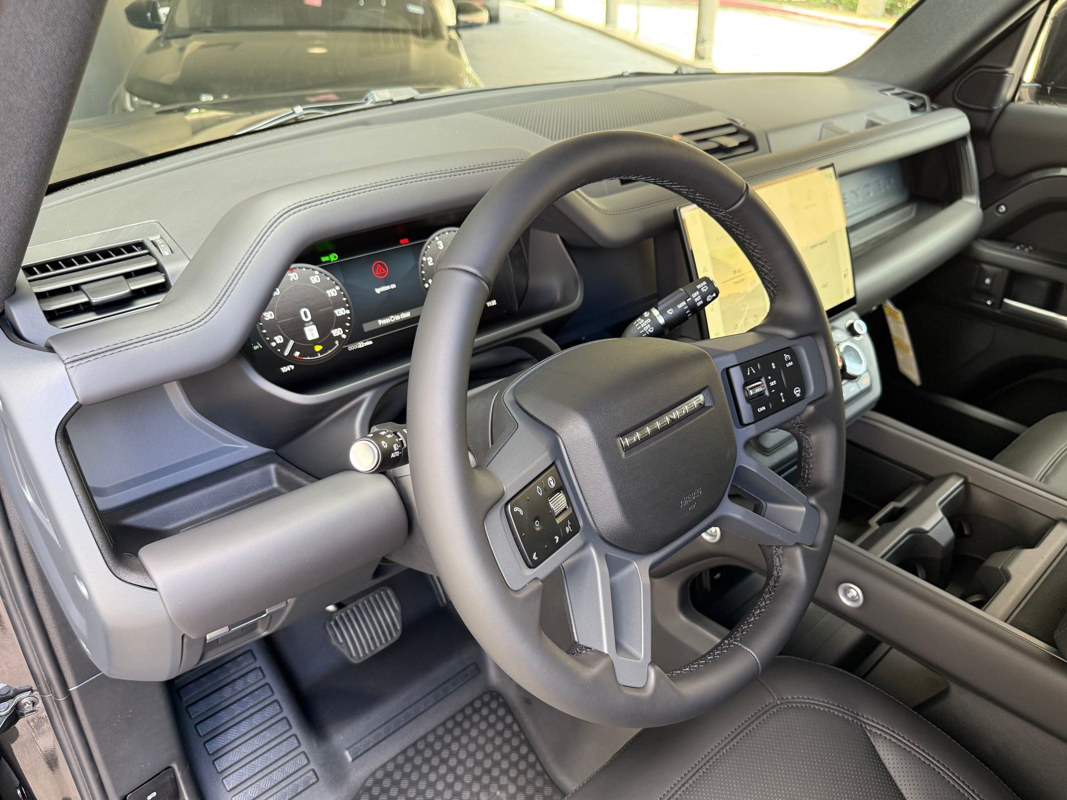 New 2026 Land Rover Defender 110 S AWD/4WD image 4