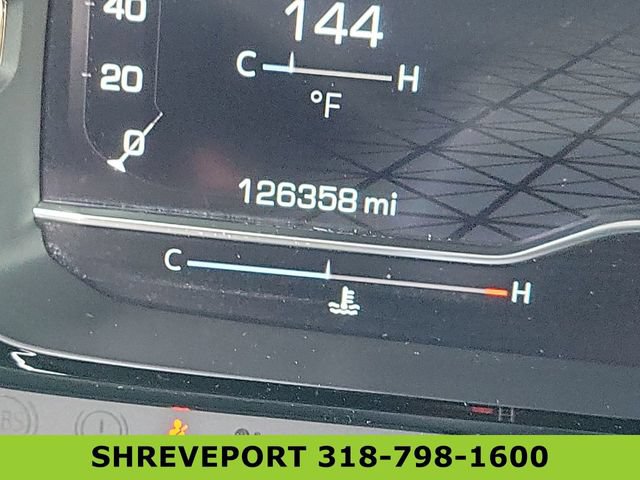 Used 2022 GMC Yukon Denali w/ Denali Ultimate Package AWD/4WD image 12