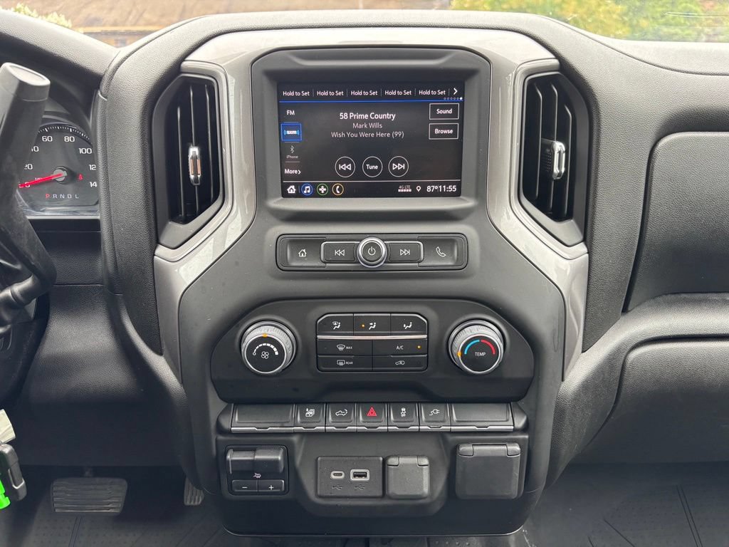 Used 2022 Chevrolet Silverado 2500 Custom w/ Custom Value Package AWD/4WD image 31