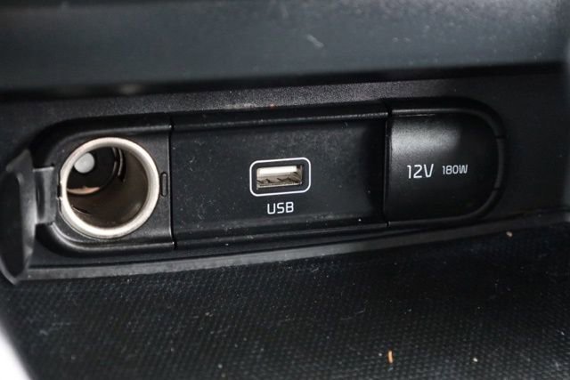 Used 2022 Kia Soul LX image 28