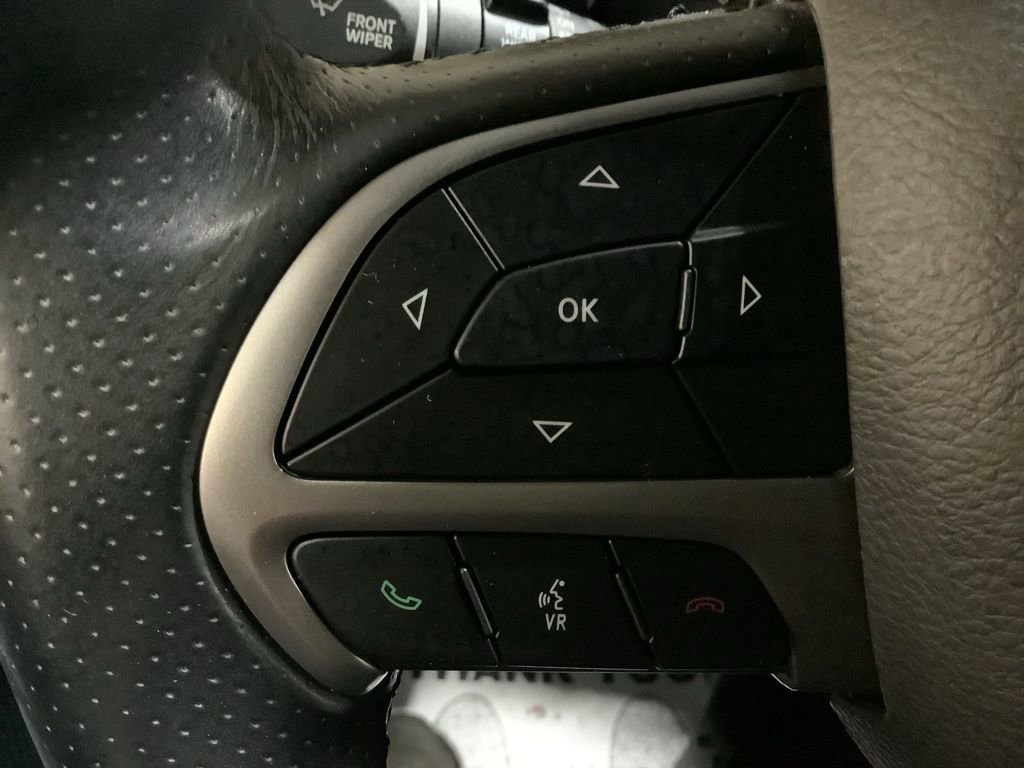 Used 2020 Dodge Durango SXT image 34