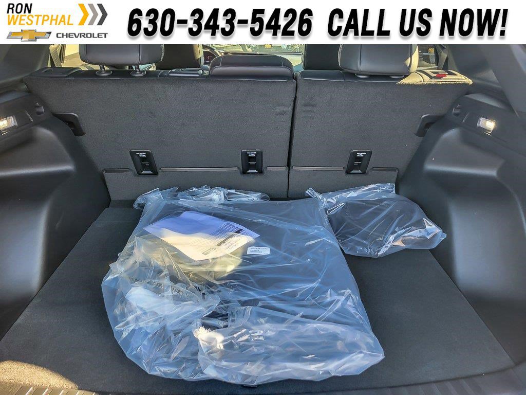 New 2026 Chevrolet Blazer EV LT image 17