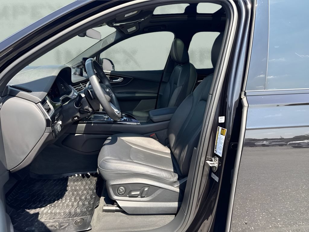 Used 2018 Audi Q7 3.0T Prestige w/ Prestige Package AWD/4WD image 10