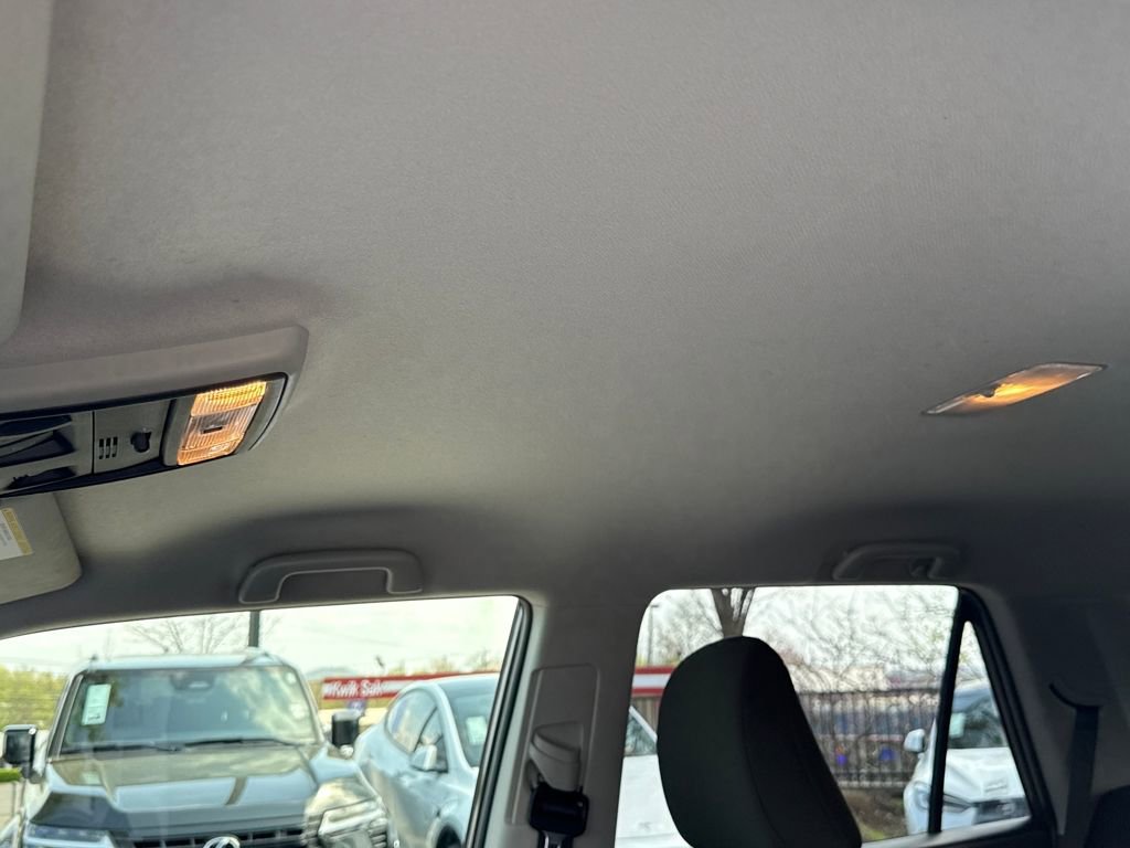 Used 2024 Toyota 4Runner SR5 AWD/4WD image 22