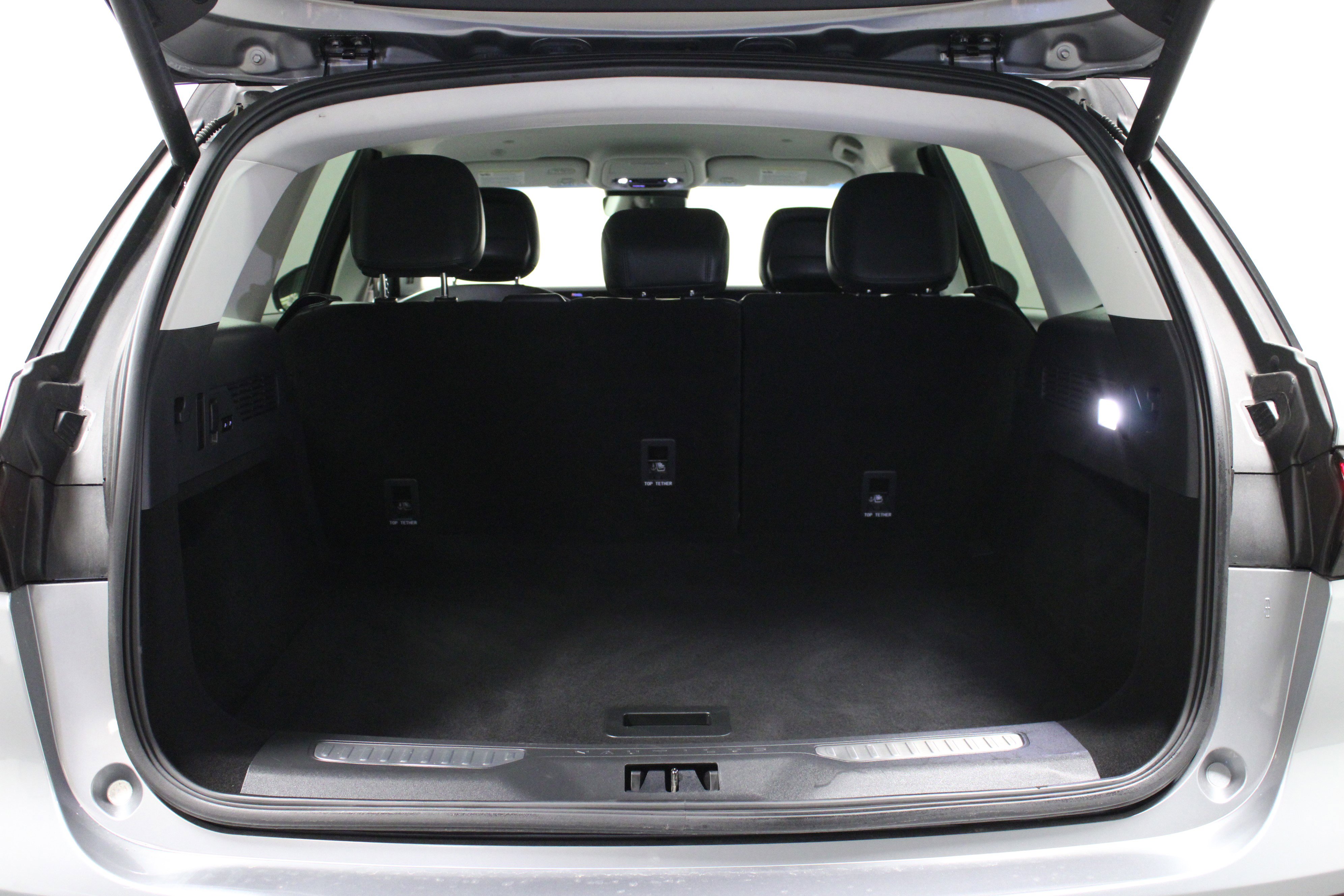 Used 2024 Lincoln Nautilus Reserve AWD/4WD image 14