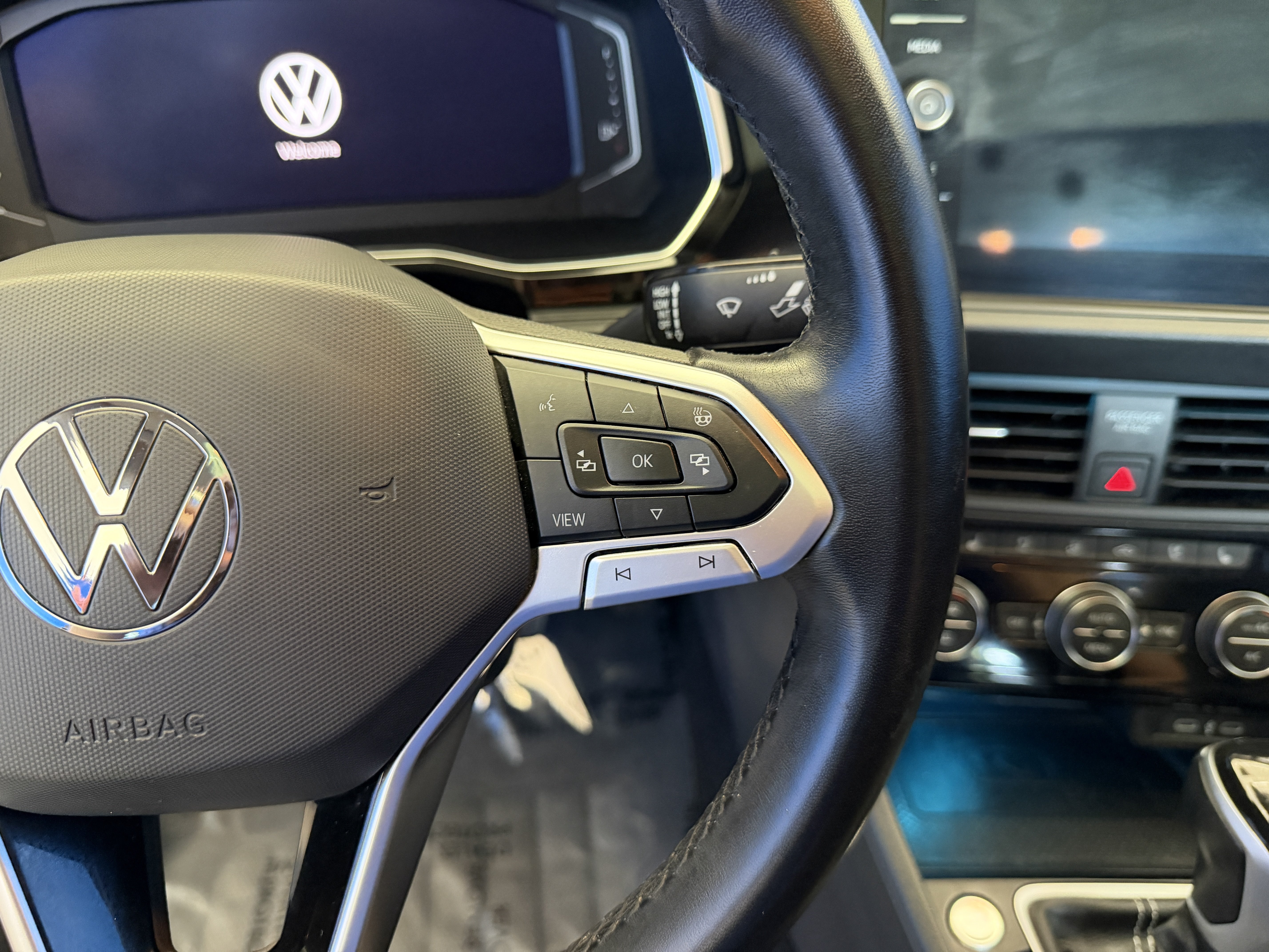Used 2024 Volkswagen Jetta SEL FWD image 16