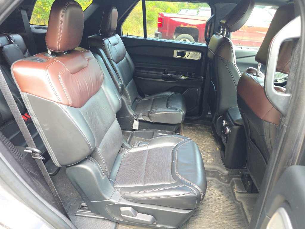 Used 2021 Ford Explorer Platinum w/ Equipment Group 601A AWD/4WD image 20