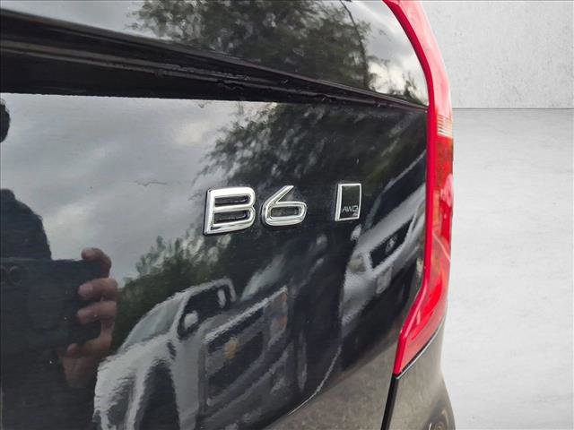 Used 2025 Volvo XC90 B6 Ultra w/ Protection Package Premier AWD/4WD image 12