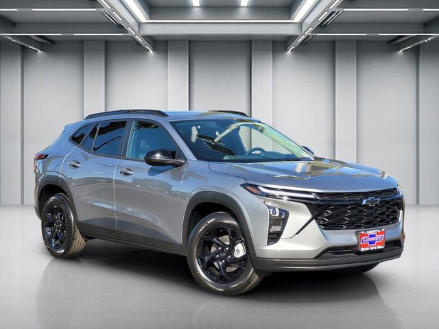 New 2026 Chevrolet Trax LT FWD image 1