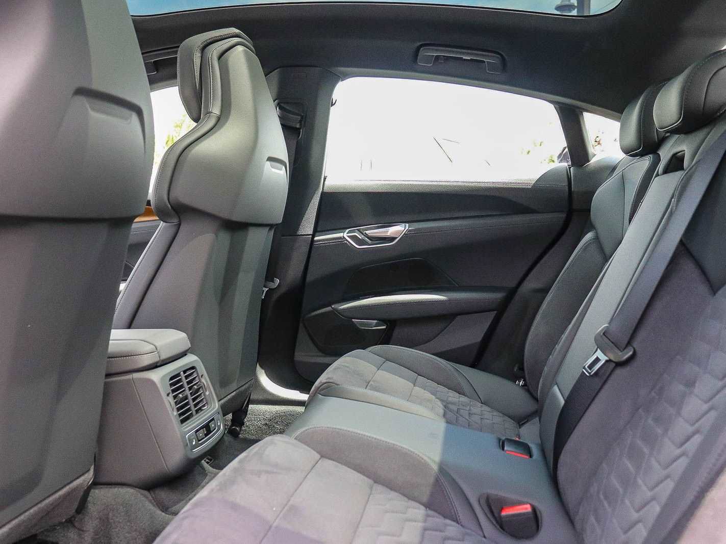 Used 2023 Audi e-tron GT Premium Plus w/ Executive Package AWD/4WD image 19