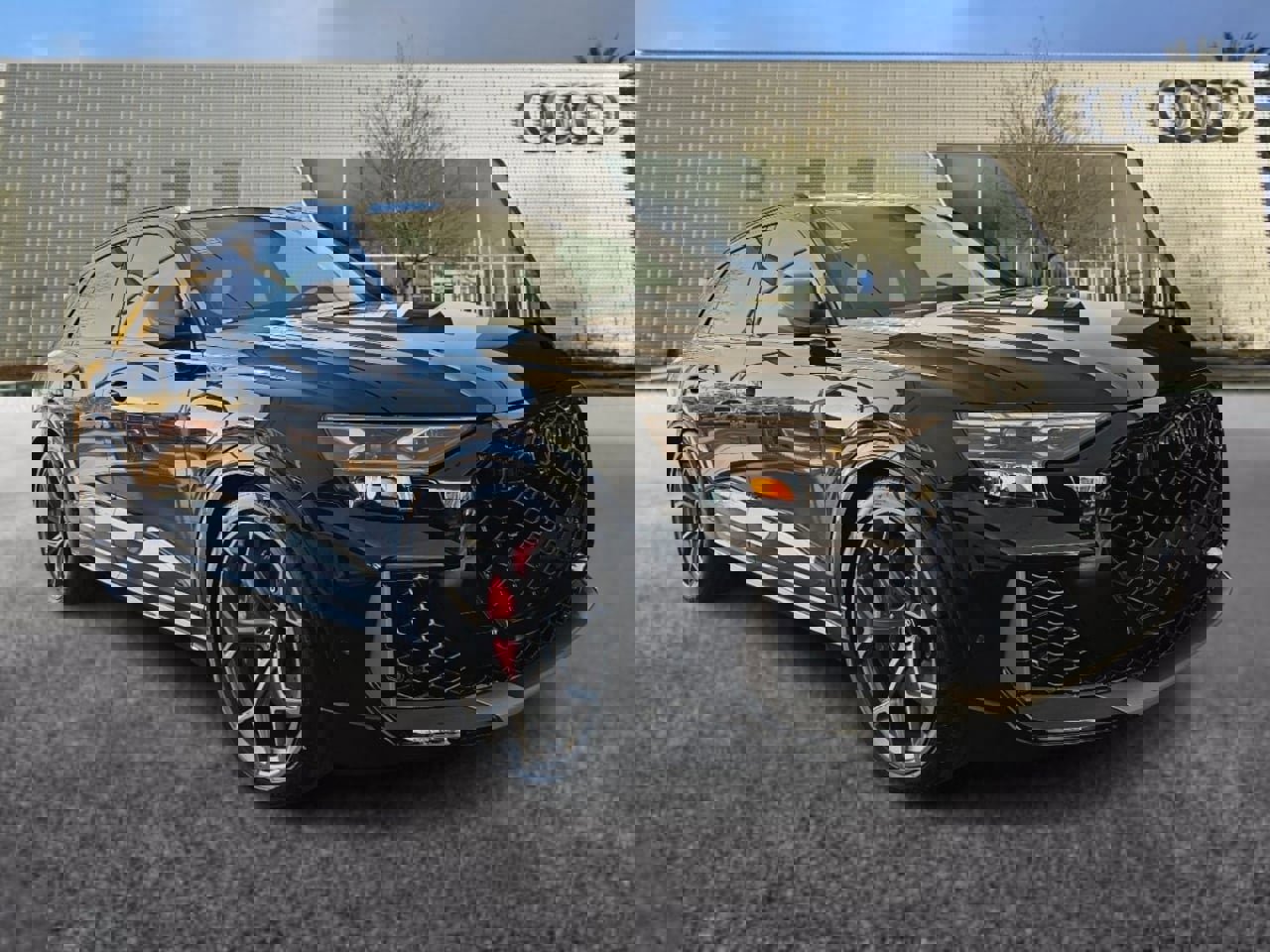 New 2025 Audi RS Q8 performance image 1