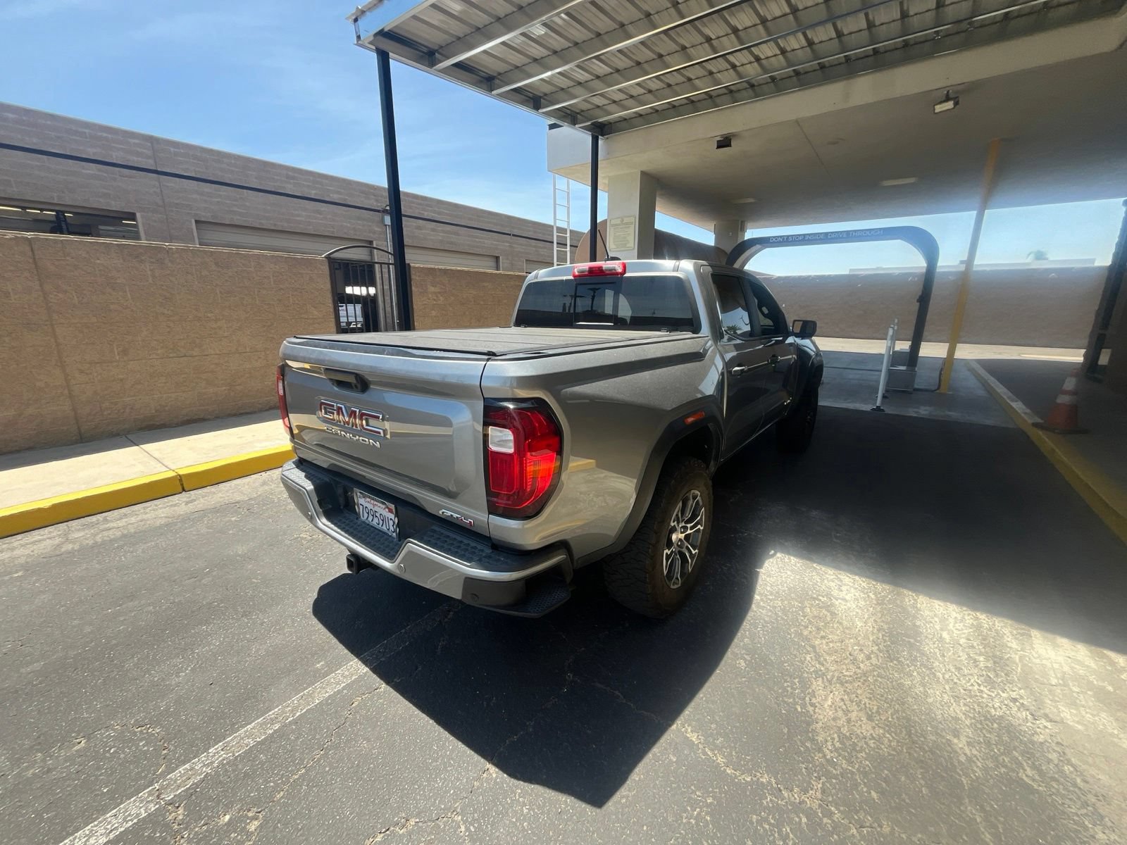 Used 2023 GMC Canyon AT4 w/ AT4 Premium Package AWD/4WD image 4