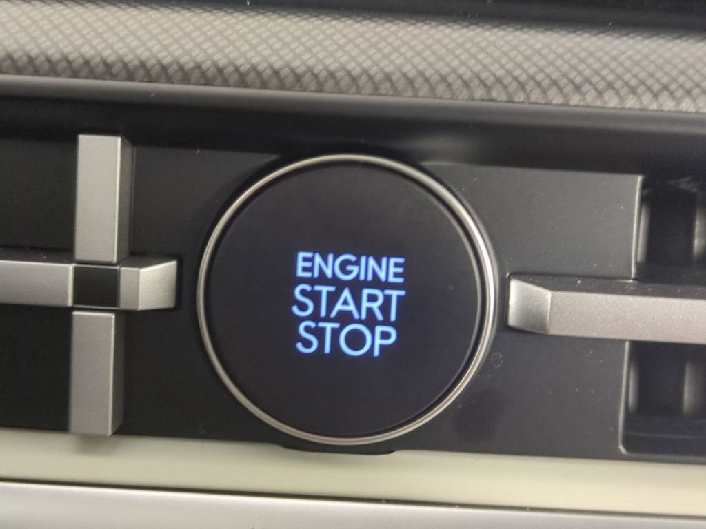 Certified 2026 Hyundai Santa Fe SE image 34