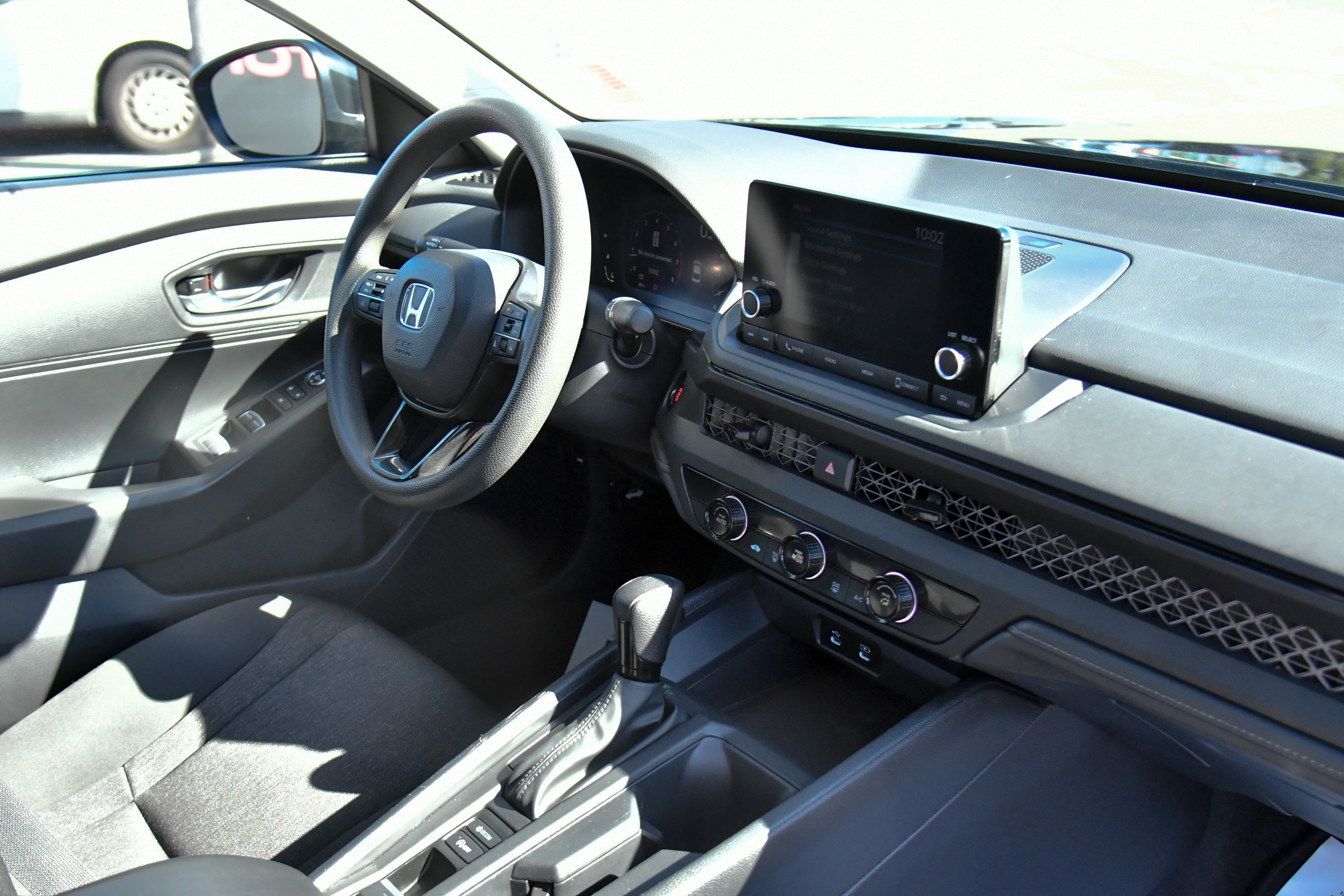 Used 2023 Honda Accord LX image 38
