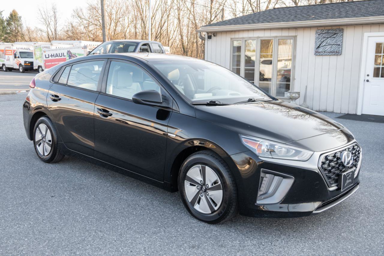 Used 2020 Hyundai Ioniq Blue FWD image 4