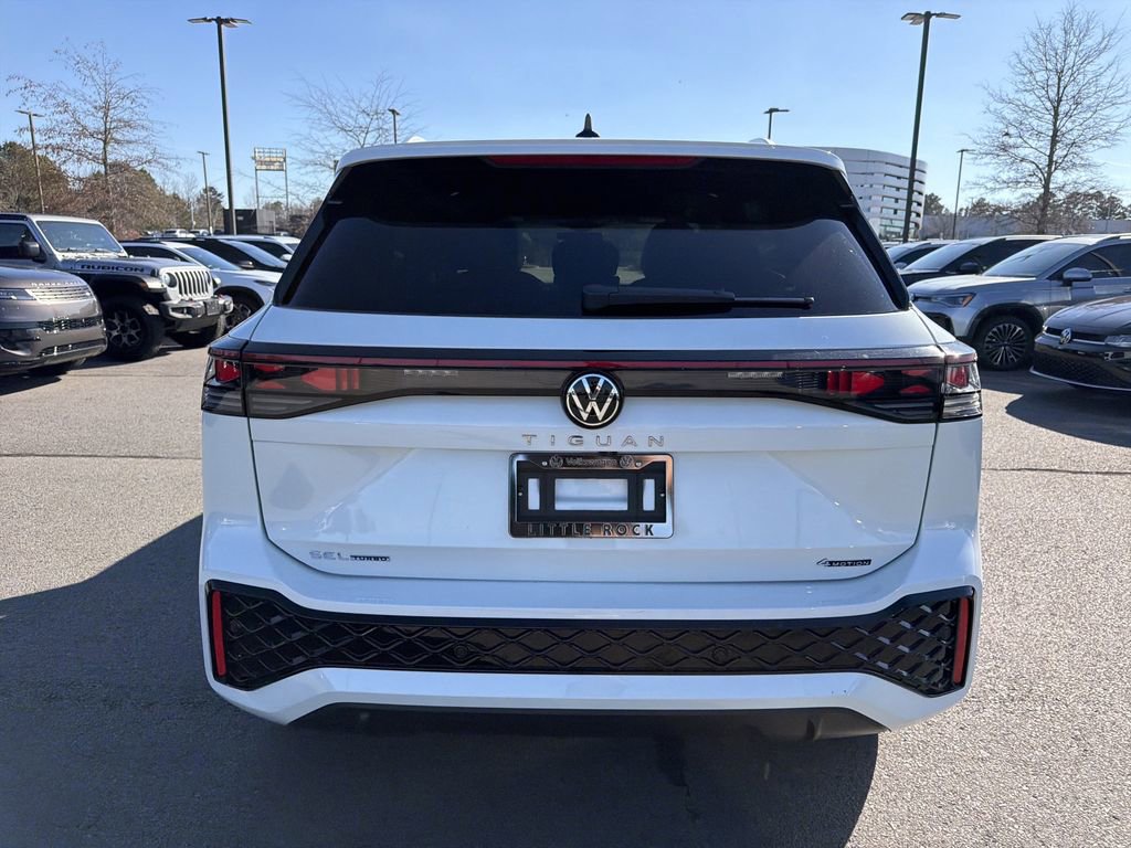 New 2026 Volkswagen Tiguan SEL R-Line image 6