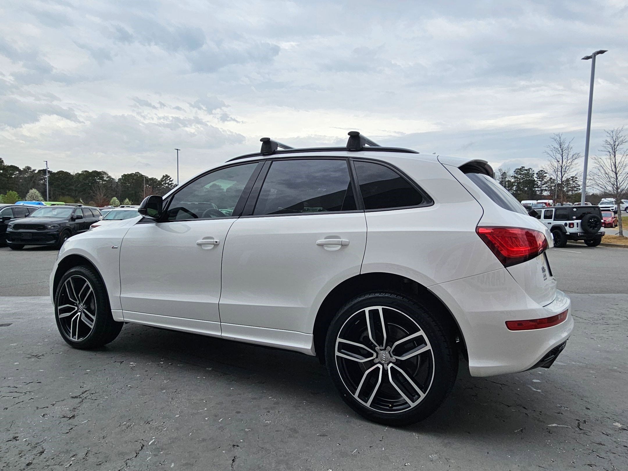 Used 2017 Audi Q5 3.0T Premium Plus w/ Technology Package image 5
