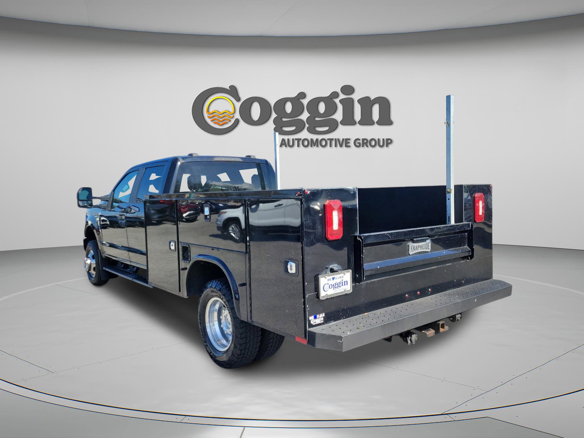 Certified 2022 Ford F350 XL w/ Power Equipment Group image 3