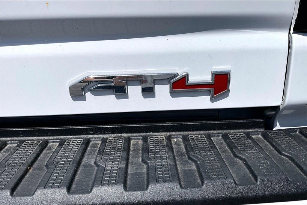 Used 2025 GMC Sierra 2500 AT4 w/ AT4 Premium Plus Package image 25
