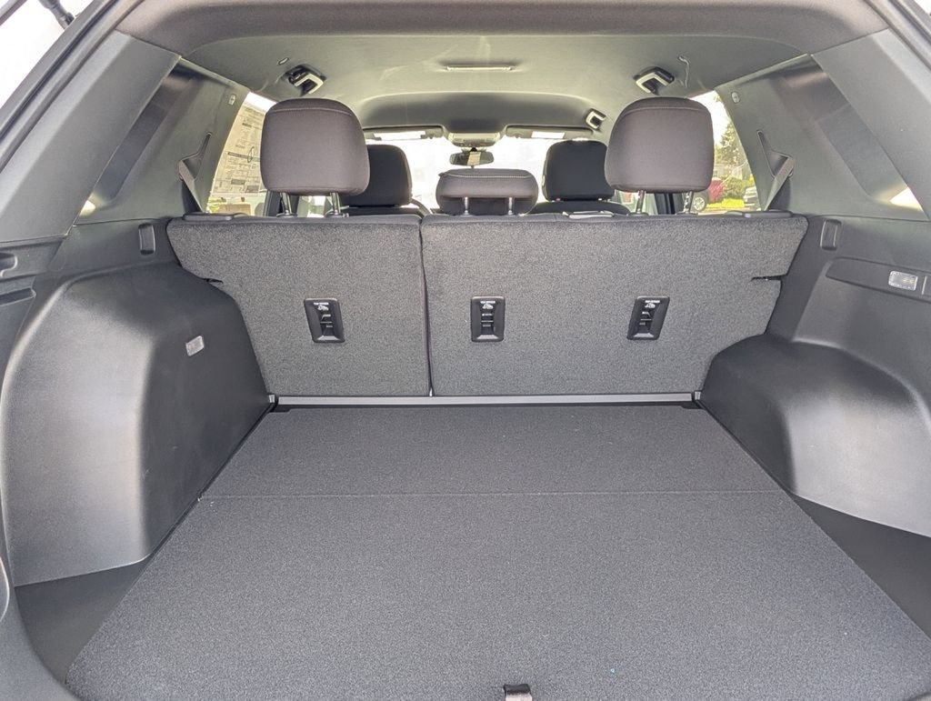 New 2026 GMC Terrain Elevation w/ Black Edition AWD/4WD image 28