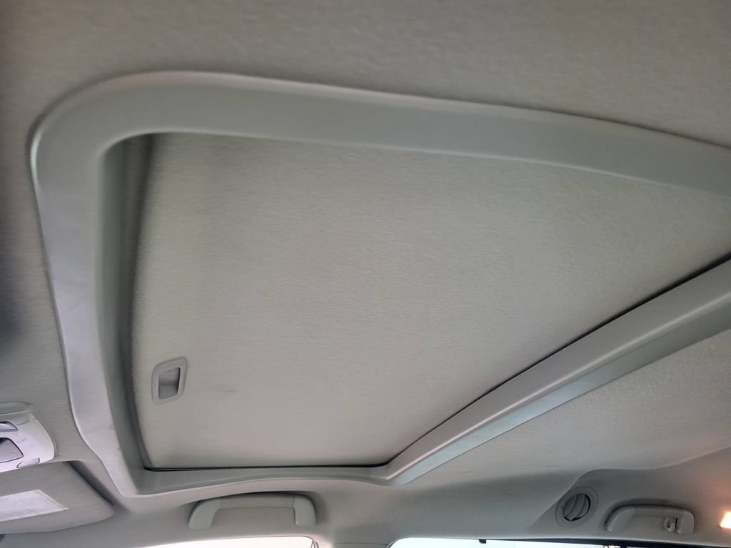 Used 2014 Toyota Sienna XLE FWD image 14