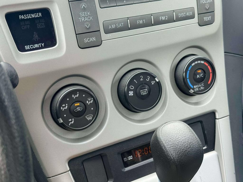 Used 2009 Toyota Matrix S FWD image 24