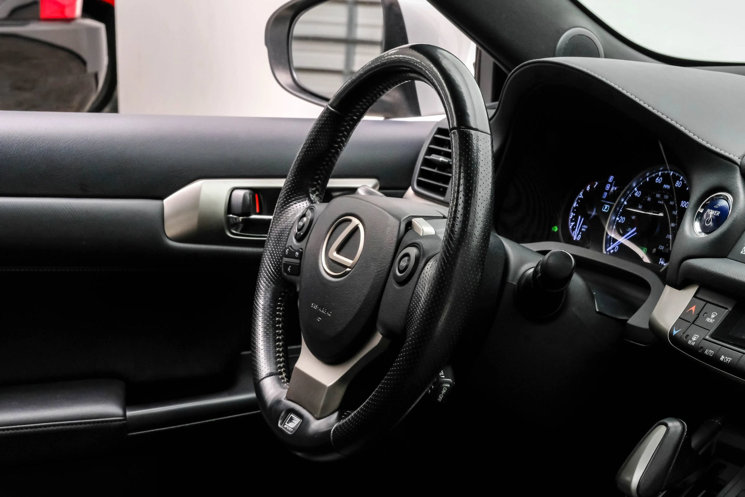 Used 2016 Lexus CT 200h w/ Navigation Package FWD image 15