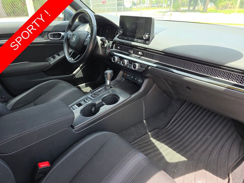 Used 2025 Honda Civic Sport image 13