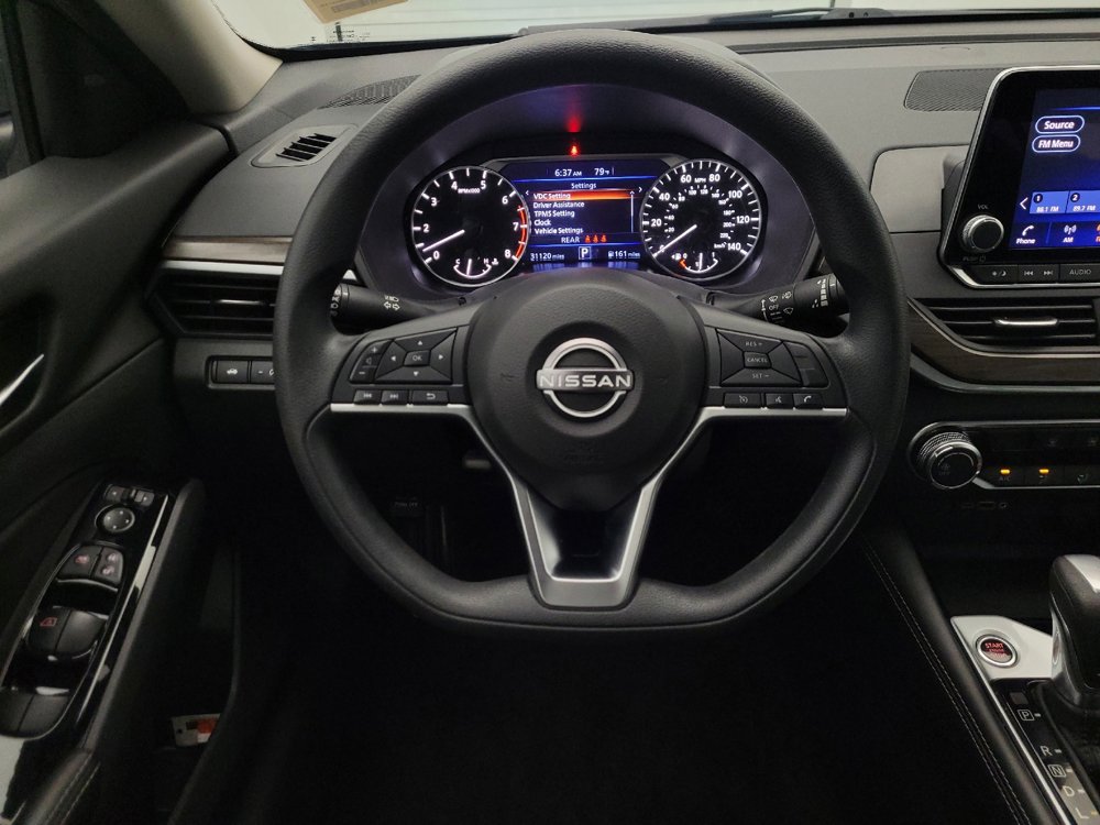 Used 2023 Nissan Altima 2.5 SV FWD image 22