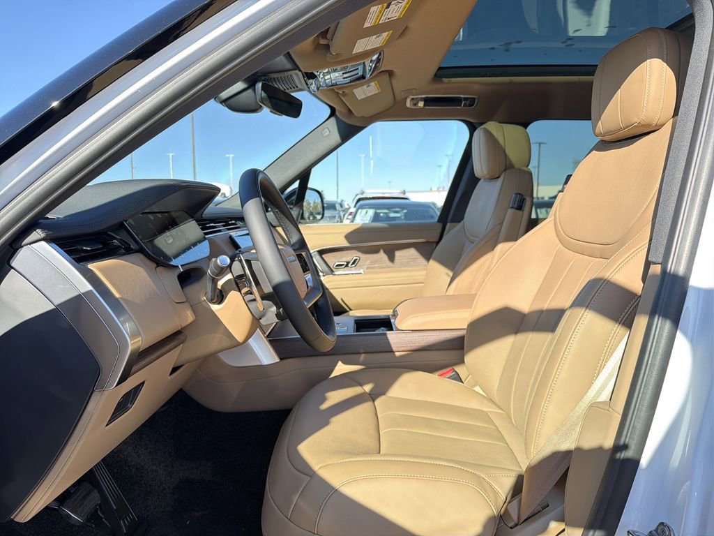 New 2026 Land Rover Range Rover SE image 3