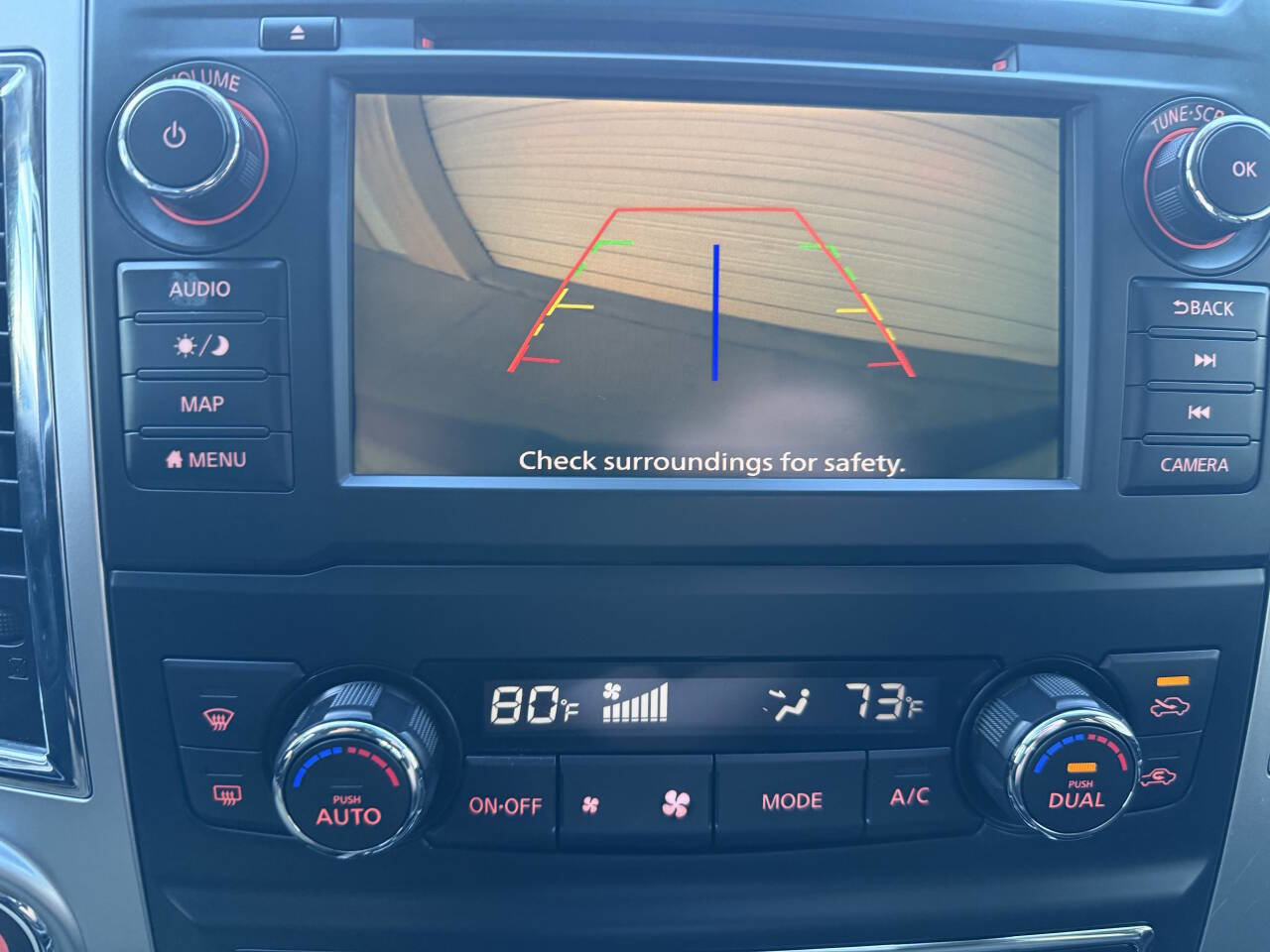 Used 2019 Nissan Titan SL w/ Texas Titan Edition image 23