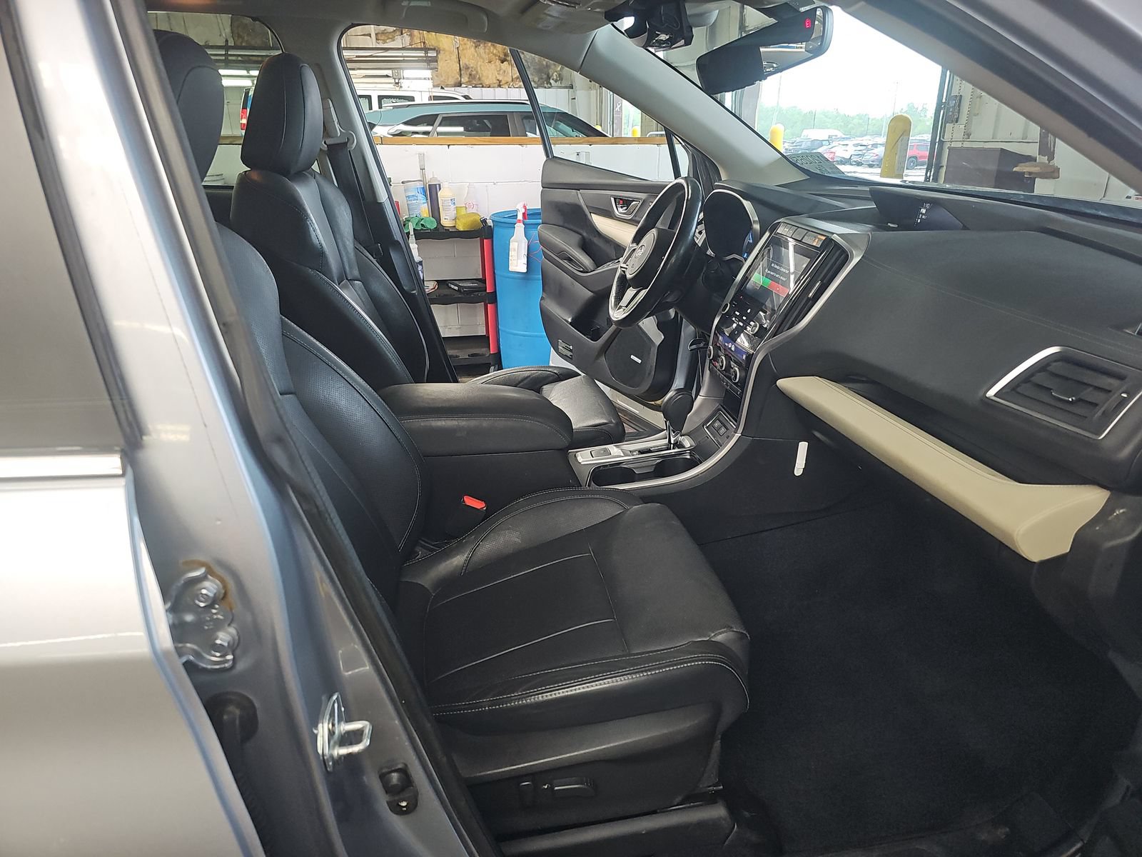 Used 2021 Subaru Ascent Limited w/ Technology Package AWD/4WD image 8