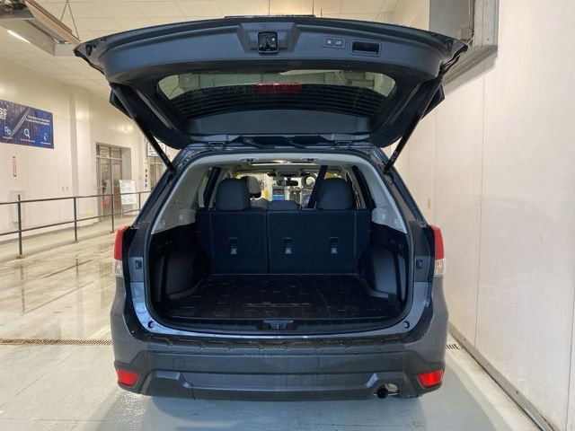 Used 2023 Subaru Forester Premium AWD/4WD image 7