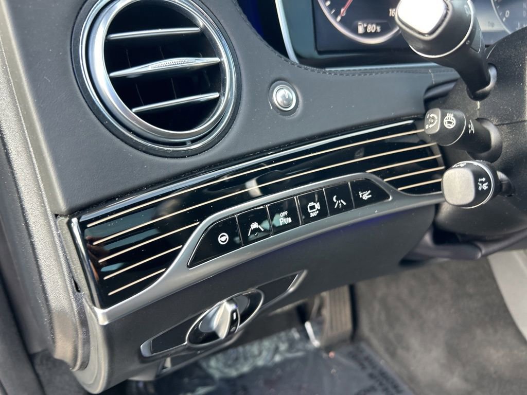 Used 2017 Mercedes-Benz S 550 Sedan image 46