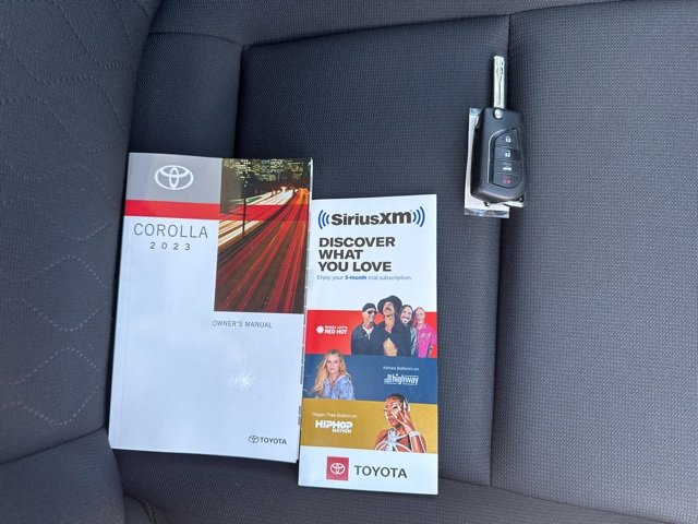 Used 2023 Toyota Corolla LE image 14