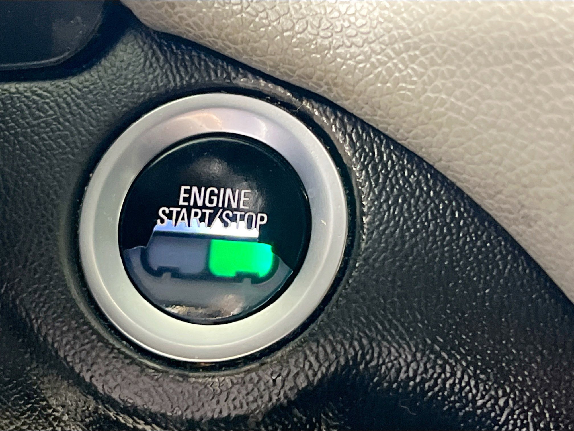 Used 2018 Chevrolet Equinox LS image 23