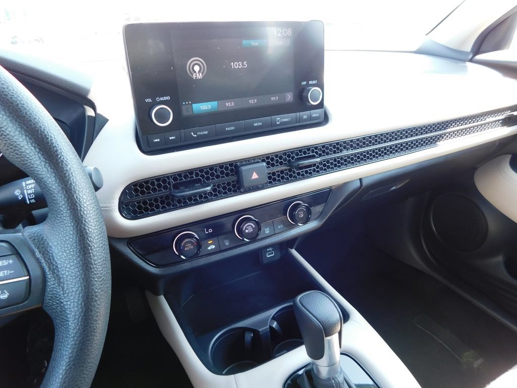 Certified 2024 Honda HR-V LX image 31